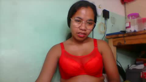 Snapshot of rinah856024 chatting on 05.31.26 rinah856024 online show from 05.31.26