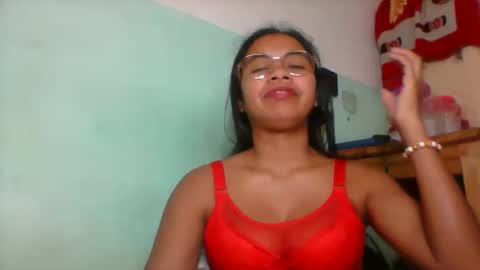 Snapshot of rinah856024 chatting on 05.31.26 rinah856024 online show from 05.31.26