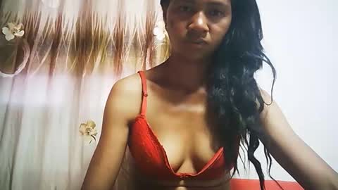 Snapshot of rinahex chatting on 11.27.25 rinahex online show from 11.27.25