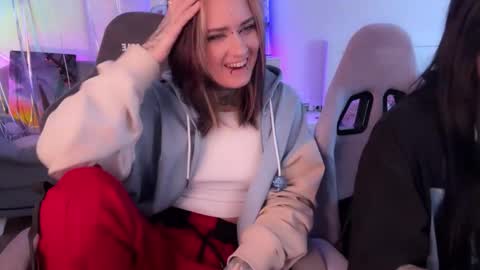   DianaBrite            fansl y online show from 01.11.26