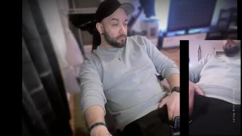 Snapshot of riptid3_ chatting on 03.02.25 Ask Me online show from 03.02.25