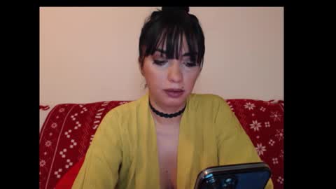 Snapshot of riri_mojo_92 chatting on 11.01.25 riri_mojo_92 online show from 11.01.25