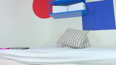 RIRI  online show from 12.18.25