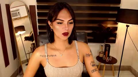 riri online show from 10.14.25