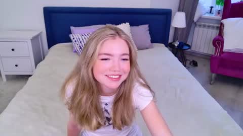 Snapshot of rita__shy chatting on 06.09.26 Rita online show from 06.09.26