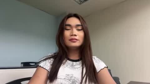 Snapshot of ritzy_steel chatting on 10.29.25 RITZY online show from 10.29.25