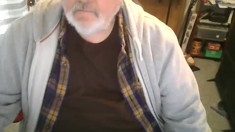 Snapshot of rndmronnie chatting on 03.10.25 Ron Rodan online show from 03.10.25