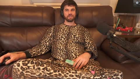 Ryan aka KeylimeRy online show from 01.05.25