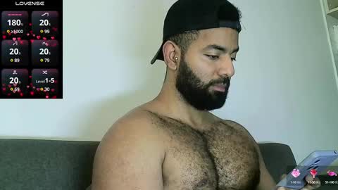 Snapshot of roa32sebas chatting on 01.15.25 SebasRoa online show from 01.15.25