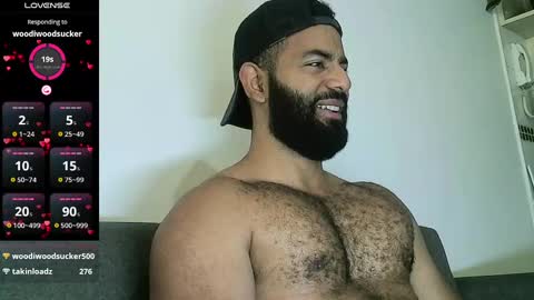 Snapshot of roa32sebas chatting on 02.26.25 SebasRoa online show from 02.26.25