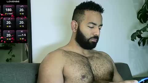 SebasRoa online show from 10.21.25