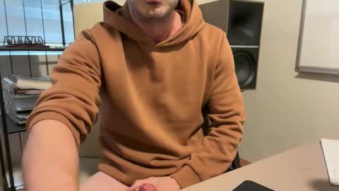 20cm online show from 10.10.25