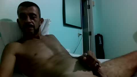 Snapshot of roadsidepicnic01 chatting on 10.14.25 Daddy online show from 10.14.25