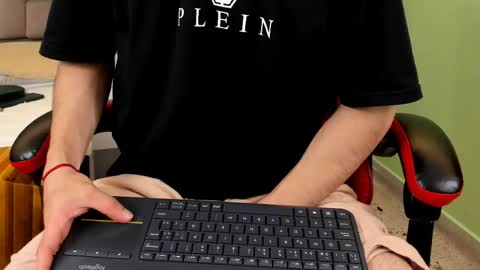 Roan Birkin online show from 04.19.26