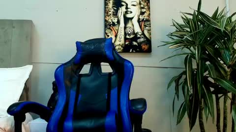 Roan Birkin online show from 05.27.26
