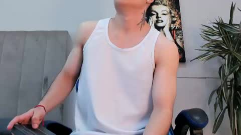 Snapshot of roan_birkin chatting on 07.09.26 Roan Birkin online show from 07.09.26