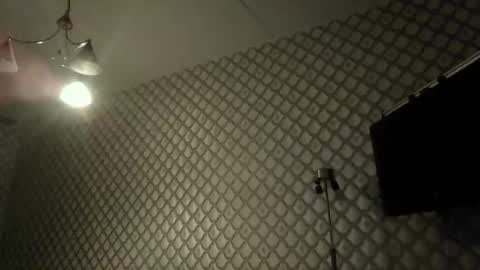 rob18997 online show from 12.21.25