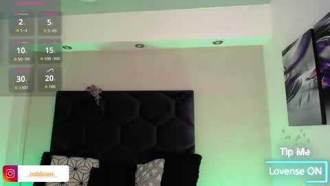 Robbin online show from 04.09.26