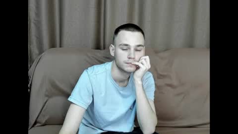 robert10211 online show from 10.30.25