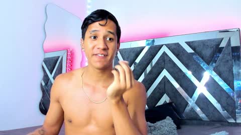 Snapshot of robertmiller21 chatting on 12.10.24 Robert Miller And Mael Thompson  online show from 12.10.24