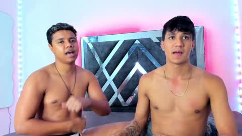 Snapshot of robertmiller21 chatting on 01.06.25 Robert Miller And Mael Thompson  online show from 01.06.25