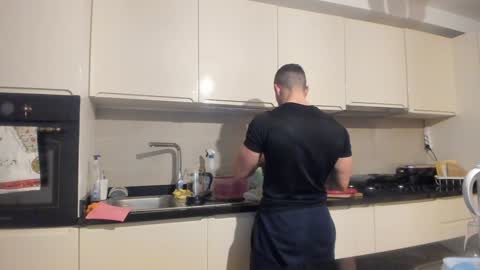 Snapshot of roberto4ever chatting on 12.03.24 roberto4ever online show from 12.03.24