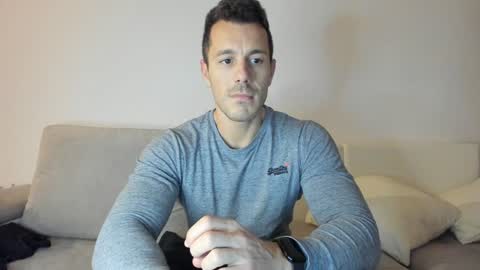 Snapshot of roberto4ever chatting on 01.26.25 roberto4ever online show from 01.26.25