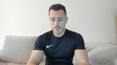 Snapshot of roberto4ever chatting on 01.30.25 roberto4ever online show from 01.30.25