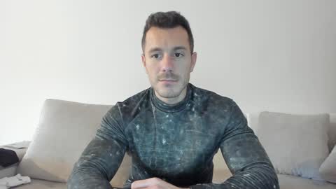 Snapshot of roberto4ever chatting on 02.06.25 roberto4ever online show from 02.06.25