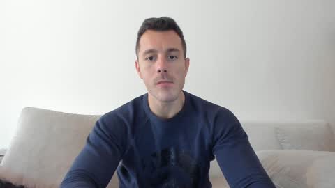 Snapshot of roberto4ever chatting on 02.07.25 roberto4ever online show from 02.07.25