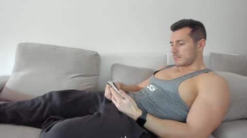 Snapshot of roberto4ever chatting on 02.28.25 roberto4ever online show from 02.28.25