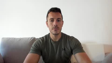 Snapshot of roberto4ever chatting on 09.22.25 roberto4ever online show from 09.22.25