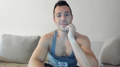 Snapshot of roberto4ever chatting on 11.03.25 roberto4ever online show from 11.03.25