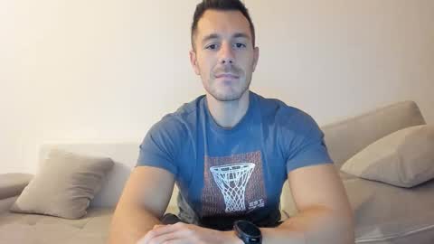 Snapshot of roberto4ever chatting on 11.17.25 roberto4ever online show from 11.17.25