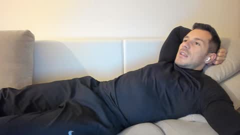 Snapshot of roberto4ever chatting on 11.21.25 roberto4ever online show from 11.21.25