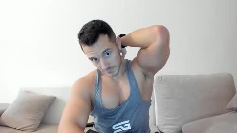 Snapshot of roberto4ever chatting on 11.29.25 roberto4ever online show from 11.29.25