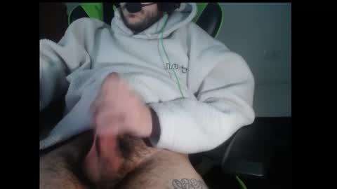 Snapshot of roberunxx chatting on 03.08.25 Rober online show from 03.08.25