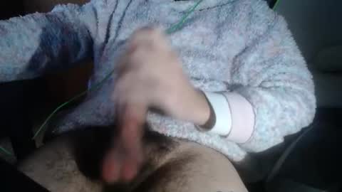 Snapshot of roberunxx chatting on 11.25.25 Rober online show from 11.25.25