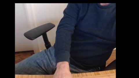 robidan6923 online show from 01.17.25