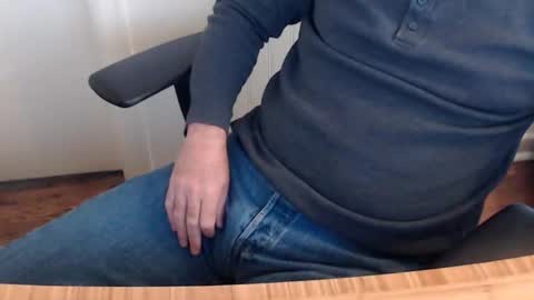 robidan6923 online show from 11.17.25