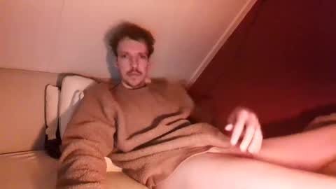 Snapshot of robin_sonx chatting on 12.15.24 Robin online show from 12.15.24