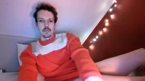 Snapshot of robin_sonx chatting on 12.29.24 Robin online show from 12.29.24