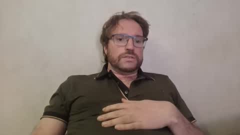 Snapshot of robinouhot chatting on 02.21.25 robinouhot online show from 02.21.25