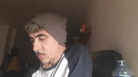 robynhotchilli online show from 11.29.25