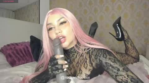 Samantha Estephania  online show from 05.12.26