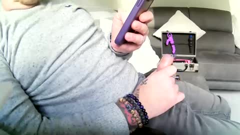 Joey online show from 01.03.25