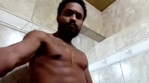 Snapshot of rockmaiaa chatting on 10.25.25 rockmaiaa online show from 10.25.25