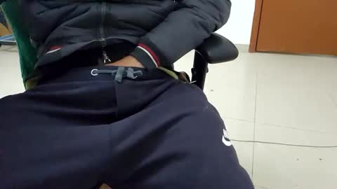 Snapshot of rockysam090 chatting on 12.28.24 rockysam090 online show from 12.28.24