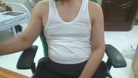 Snapshot of rockysam090 chatting on 10.23.25 rockysam090 online show from 10.23.25