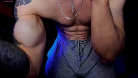 Snapshot of rodarri chatting on 09.25.25 MY NAME CAN SEE ALL MY CUM VIDEO BUY FAN SUB. online show from 09.25.25